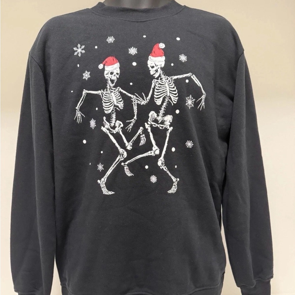 Black Skeleton Graphic Sweater size men’s  Xl